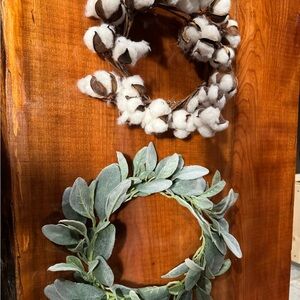 Cotton and Greenery Holiday Wreath Set